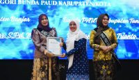 Bunda PAUD Kabupaten Banjar Terima Penghargaan dari HIMPAUDI Kalsel