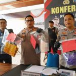 Polres Banjarbaru gelar konferensi pers pengungkapan kasus pembuangan bayi di Jalan Rosela, Kelurahan Kemuning, Selasa (14/10/2025).